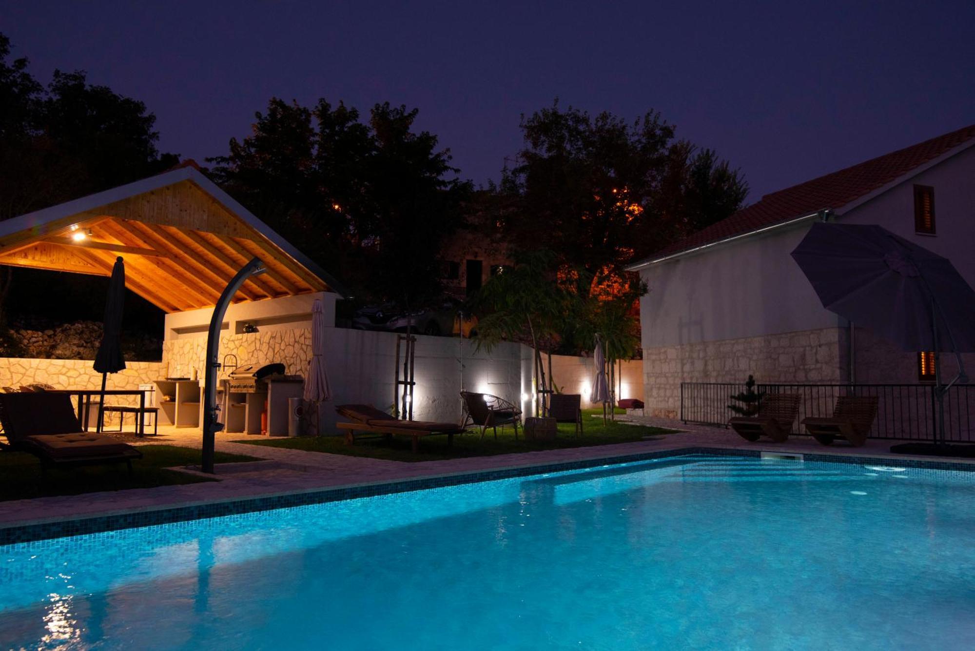 Villa Vita Trilj Exterior photo